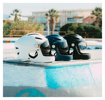 Virgo Integral Bleu - Casque Intégral Urbain avec visière et phare arrière