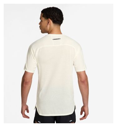Maglia a maniche corte Nike Solar Chase Beige da uomo
