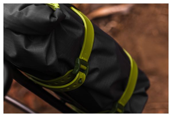 Old Man Mountain Dry Bag 5L Gepäcktasche für den Heckgepäckträger, Schwarz/Grau