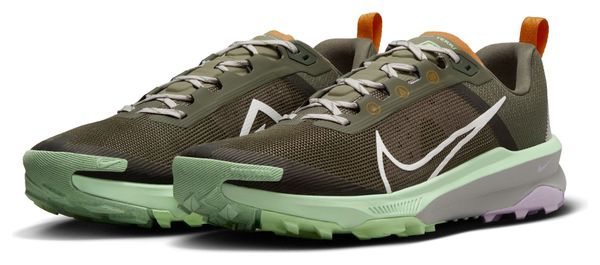 Zapatilla de trail Nike Kiger 9 caqui para hombre