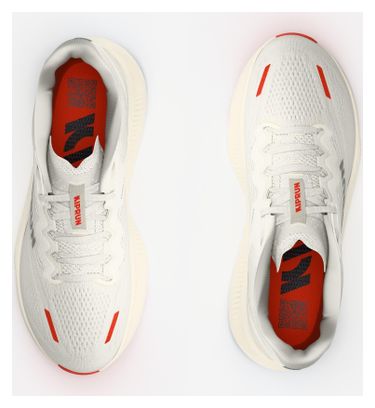 Scarpe da corsa Kiprun Kipride Max beige da uomo