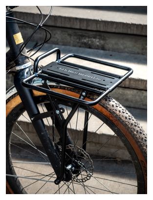 Old Man Mountain Pizza Rack Black Front Luggage Rack