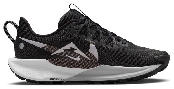 Chaussures Trail Nike Pegasus Trail 5 Noir Blanc Femme