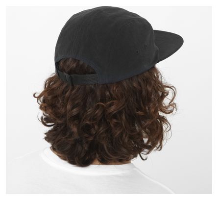 Gorra Unisex Salomon de Cinco Paneles Negra