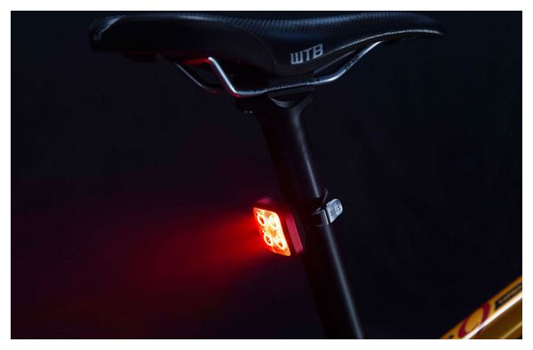 KNOG Rücklicht BLINDER MOB V DAS GESICHT Silber