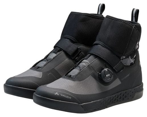 Pair of Vaude AM Moab Mid Winter STX Shoes Black