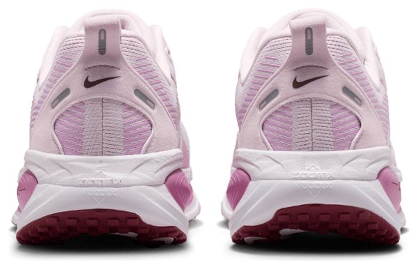 Nike Vomero 18 Women's Running Shoes in Pink