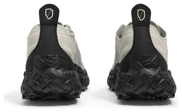 Scarpe da trail Norda 001A Pewter Grigio/Nero da uomo