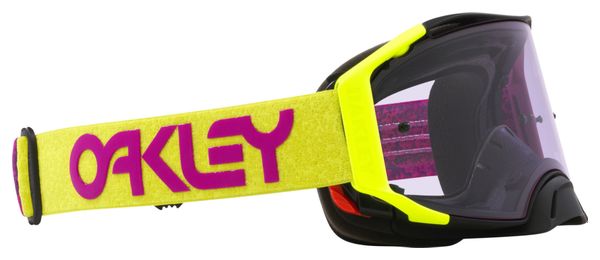 Máscara Oakley Airbrake MX Retina Purple / Lentes Prizm MX Low Light / Ref: OO7046-F7