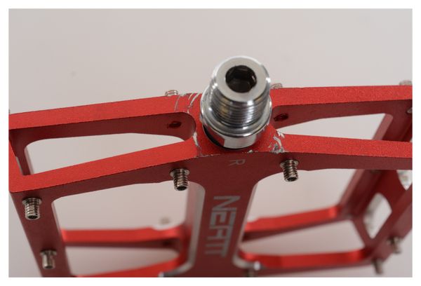 Prodotto ricondizionato - Coppia di pedali piatti Neatt Attack V2 XL 11 Spikes Red