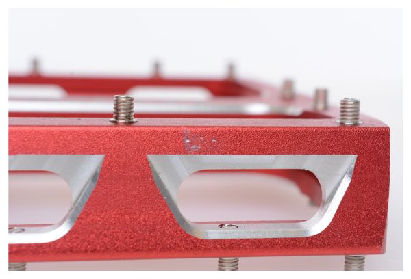 Refurbished Product - Pair of Neatt Attack V2 XL Flat Pedals 11 Spikes Red