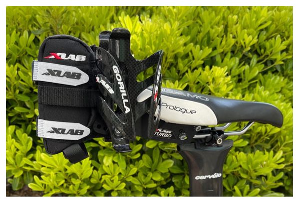 XLAB Turbo Wing System-bidonhouder met Gorilla-bidonhouders in zwart