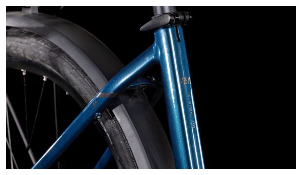 VTC Électrique Cube Touring Hybrid One 500 Easy Entry Shimano Cues 9V 500 Wh 700 mm Bleu Deep Sea 2025