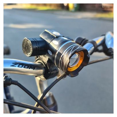 Kit lumière vélo CREE LED Lumière avant et arrière - Noir