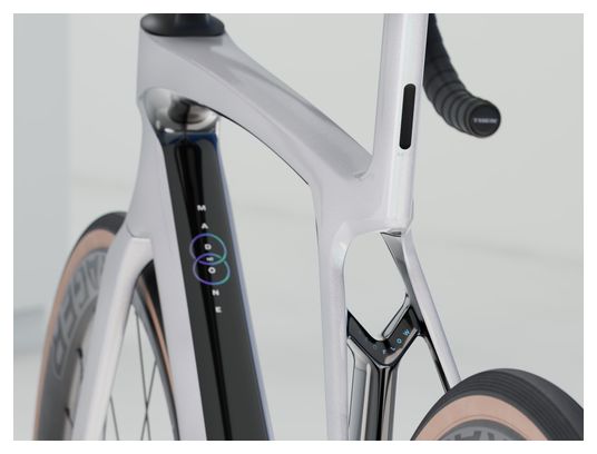 Bicicletta da strada Trek Madone SL 6 Shimano 105 Di2 12V 700 mm Bianco Gen. 8
