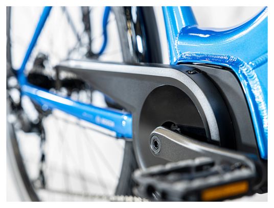 Vélo de Ville Électrique Trek Verve+ 2 Lowstep Shimano Acera/Altus 9V 400 Wh Bleu Alpine