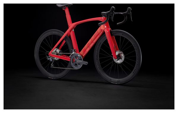 Bici da corsa Trek Madone SL 6 Disc Shimano Ultegra 11V 700 mm Red Viper 2022