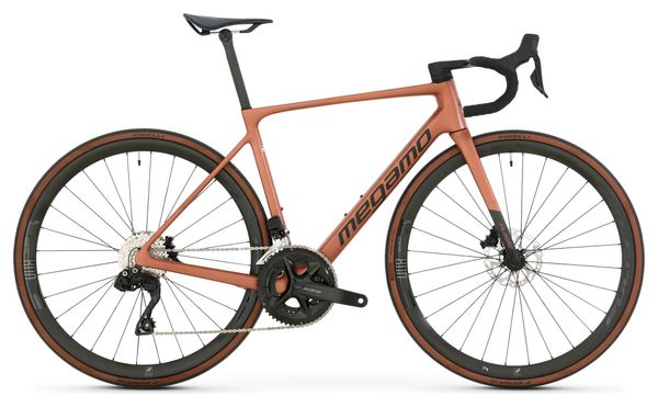 Bicicletta da strada Megamo Raise 15 Shimano 105 Di2 12V 700 mm Marrone 2026