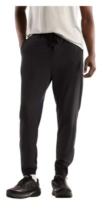 Pantaloni New Balance RC Essential Jogger neri da uomo