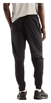 Pantaloni New Balance RC Essential Jogger neri da uomo