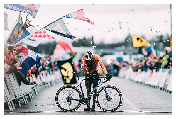 Selle Italia Flite Boost Kit Carbonio Superflow MVDP (Mathieu Van Der Poel) White