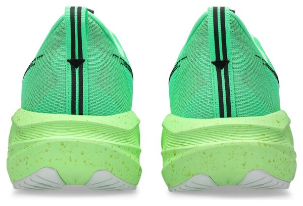 Scarpe da corsa Asics Novablast 5 Ekiden Verde Uomo