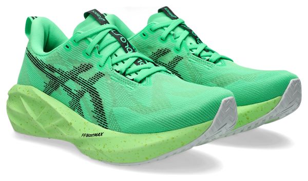 Scarpe da corsa Asics Novablast 5 Ekiden Verde Uomo