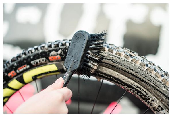 Muc Off Black Cleaning Brush