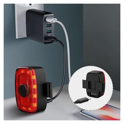 Eclairage avant et arrière  1 300 et 120 lumens