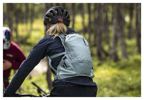Thule Vital 3L Damenrucksack Alaska Grau Blau + Thule 1.75L Blase