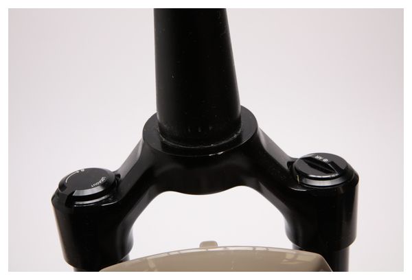 Horquilla Rockshox Rudy Ultimate XPLR 700c | 12x100 mm | Desplazamiento 45 | Beige Kwiqsand | Recorrido 30 mm - Producto reacondicionado