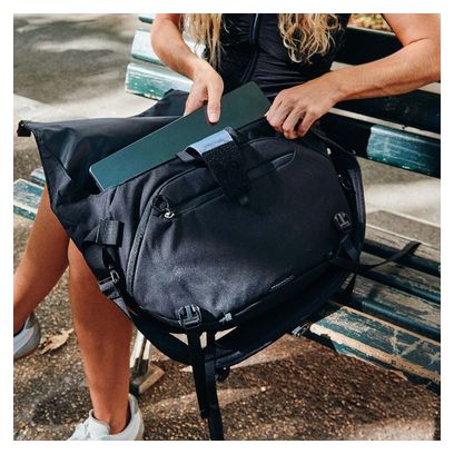 Osprey Metron 18 Messenger Bag - Black