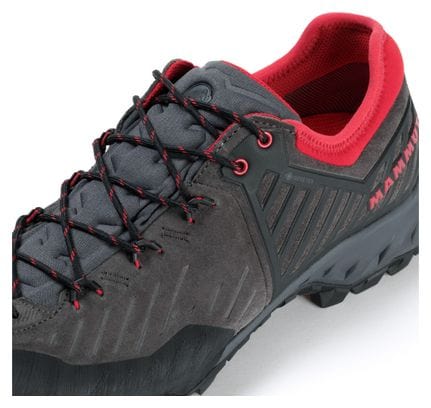 Mammut Alnasca II Low GTX Gray Hiking Boots for Men