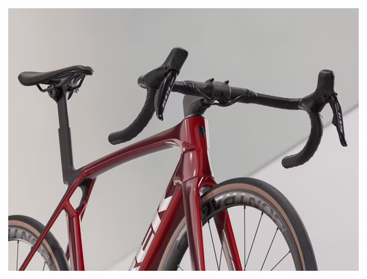 Trek Madone SL 6 Shimano 105 Di2 12S 700 mm Road Bike Red