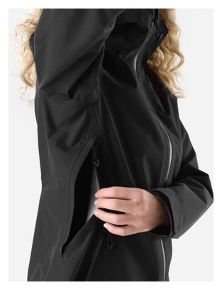 Giacca impermeabile Millet Ubic Gore-Tex 3L nera da donna