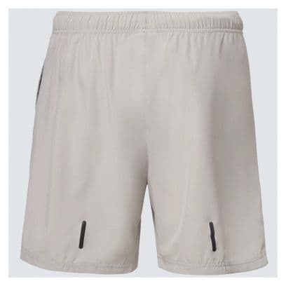 Pantalones cortos Oakley Foundational 7 2.0 Grey