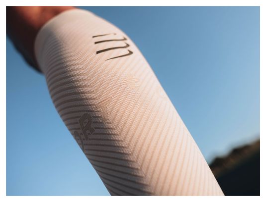 Compressport R2 Oxygen White
