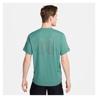 Camiseta de manga corta Nike Running Division Hombre Verde