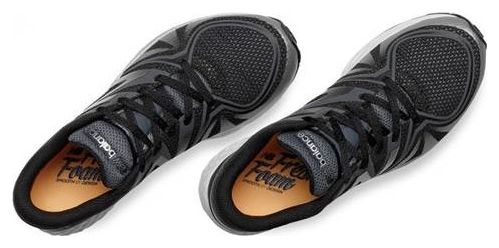 Chaussures de Running New Balance 822