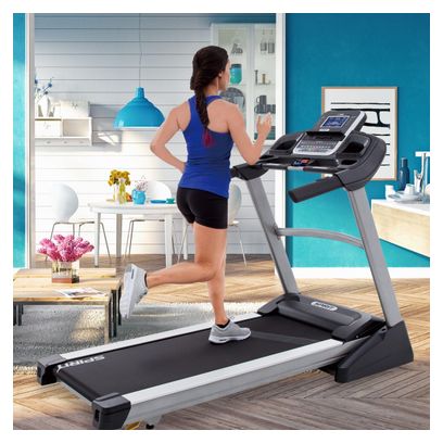 Tapis de course Motorisé 19 KM/H XT385 - Spirit Fitness