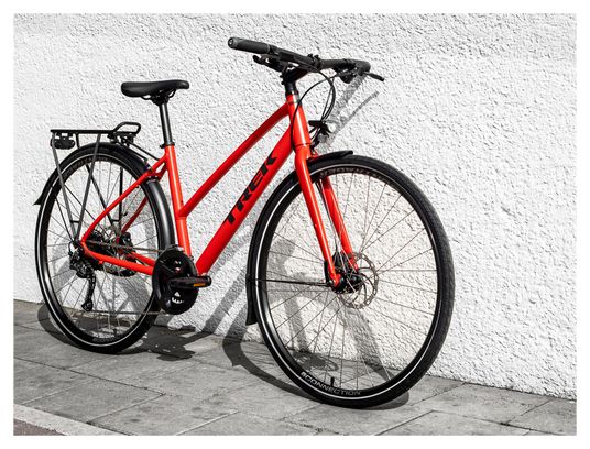 Vélo de Ville Trek FX 2 Disc Equpped Stagger Shimano Acera/Altus 9V 700 mm Rouge 2023