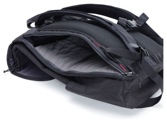 Chrome Corbet 24L Pack Backpack Red / Black