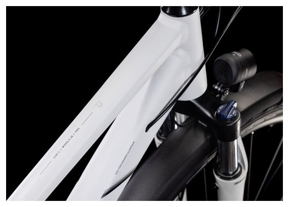 Cube Nature Pro Allroad Trapezio Bicicletta ibrida Shimano Cues 10S 700 mm Cotone Bianco Grigio 2025