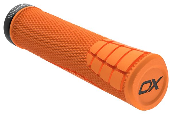 Ein Paar SQlab 7OX Pro 2.0-Griffe in Orange