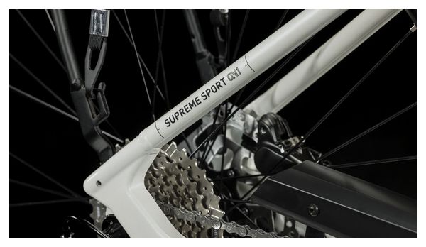 Cube Supreme Sport Hybrid One 500 Bicicleta eléctrica urbana de fácil acceso Shimano Alivio/Altus 9S 500 Wh 700 mm Blanca 2024