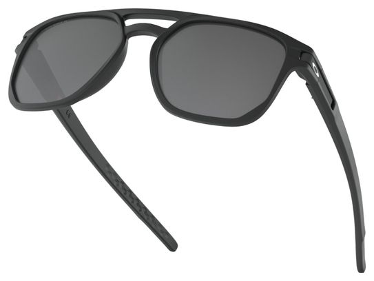 Amazon.com: Oakley Latch Beta Sunglasses Matte Black with
