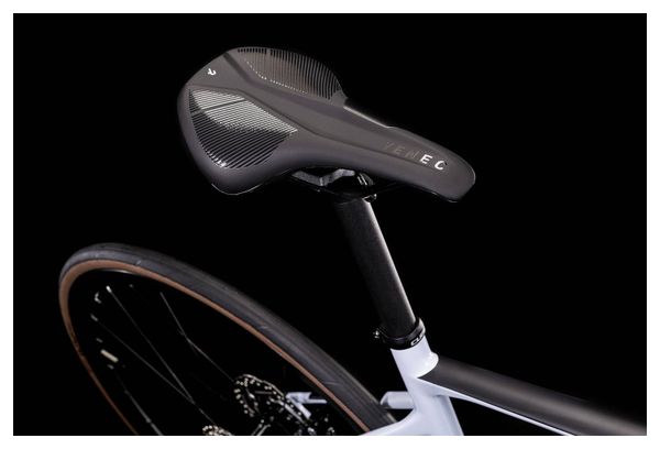Bicicleta de carretera Cube Attain GTC Race Shimano 105 11S 700 mm Frost White Carbon 2022