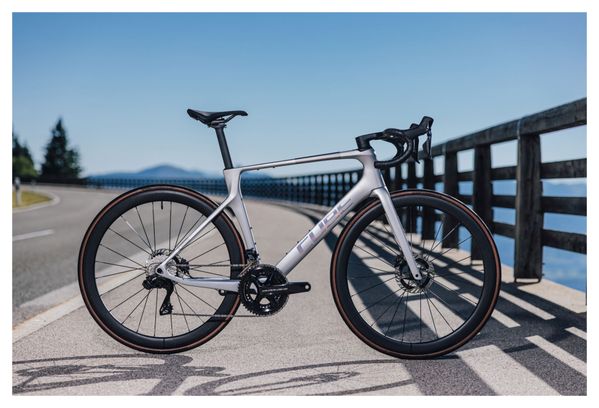 Vélo de Route Cube Agree C:62 SLT Shimano Dura-Ace Di2 12V 700 mm Argent 2023