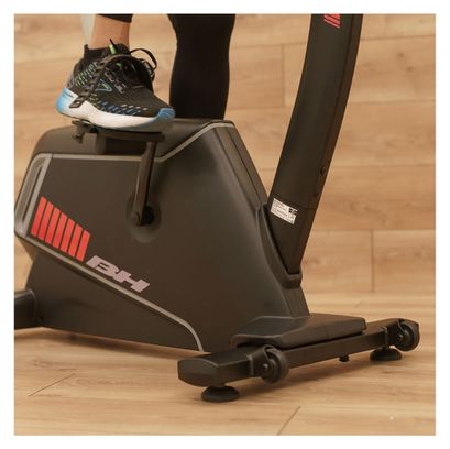 Vélo d'exercice - BH - Boston -Kinomap Zwift -Inertie 9kg -Poids l'utilisateur 150kg