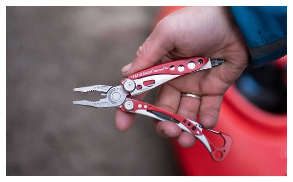 Pince multifonctions SKELETOOL® RX 7 Outils en 1 - LEATHERMAN